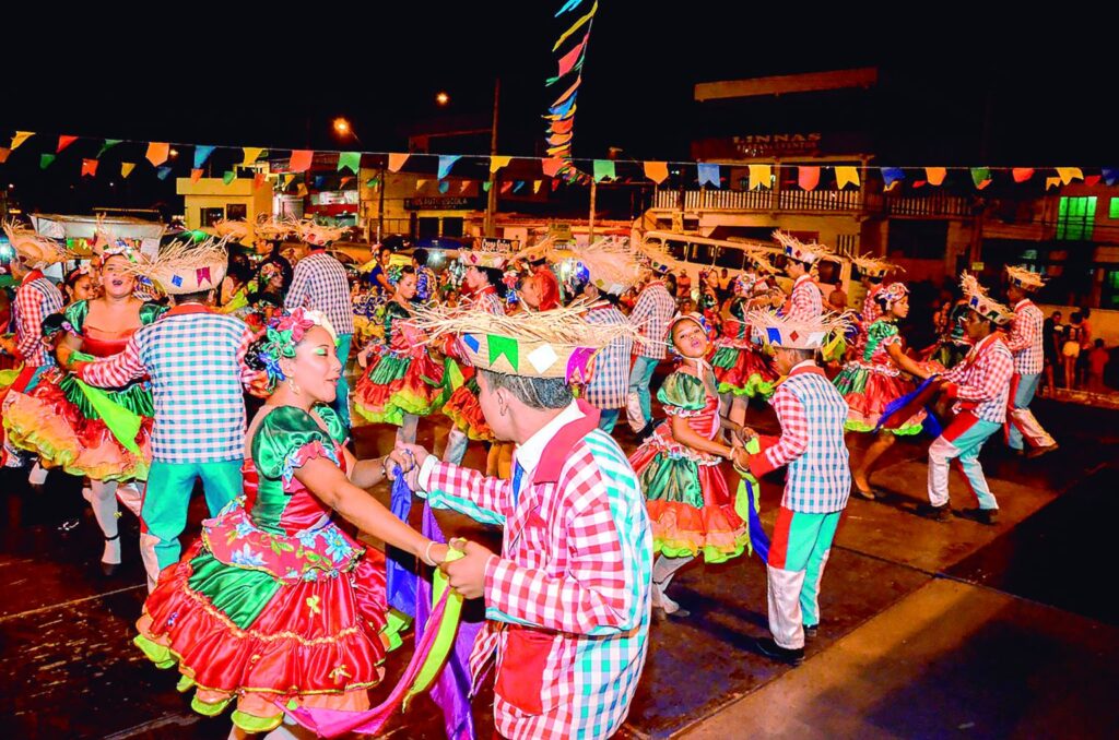 Fun facts about Festa Junina, a popular Brazilian tradition celebrated with music, dancing, and festive foods.. Credit: Em tempo.